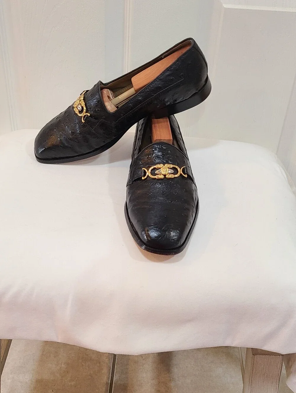 Giorgio Brutini Black Leather Slip-On Loafers with Gold Accent 9.5